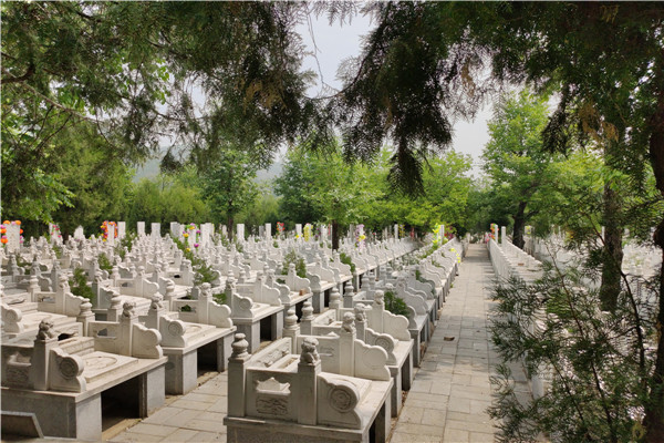 燃灯寺公墓墓区